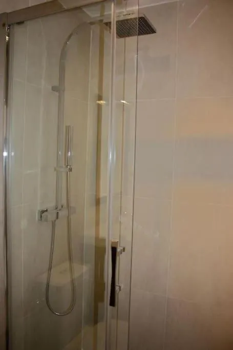 Beautiful 1 Bedroom In Le Marais Paris France
